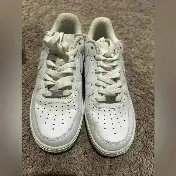 Nike Shoes - NIKE AIR FORCE 1 LOW CASUAL SHOES.